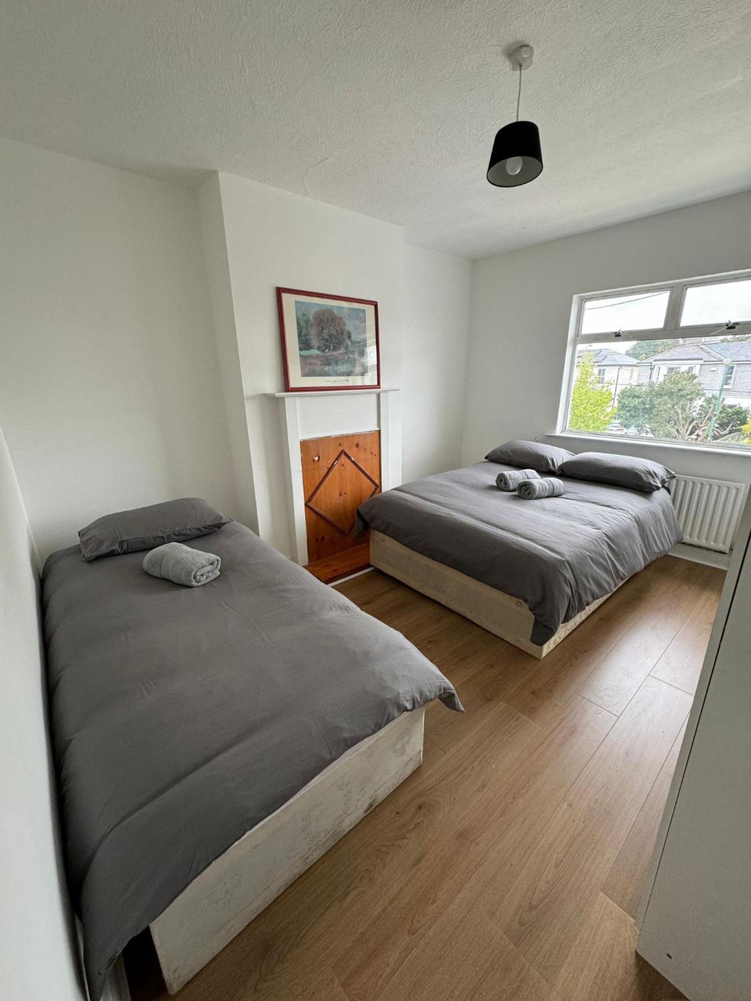 Nice Triple Room At 2 Iveragh Rd-7 Dublin Exteriér fotografie